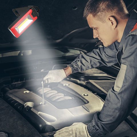 Lamp With Built-in Magnet Hook